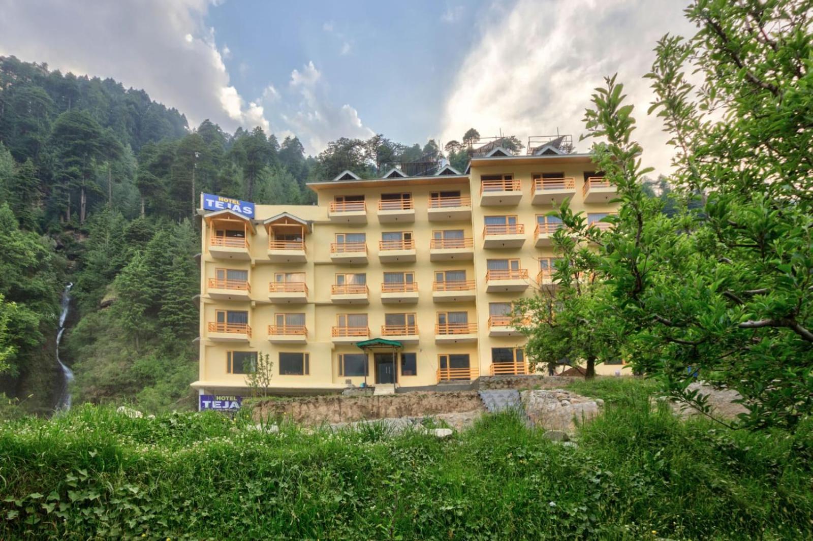 Hotel Tejas Manali - Manali (Himachal Pradesh) — Photos 1